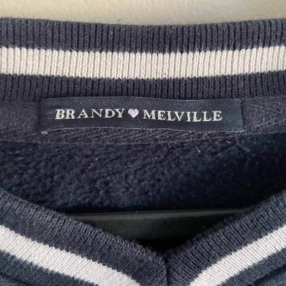 Navy Brandy Melville sweatshirt - Picture 4 of 4